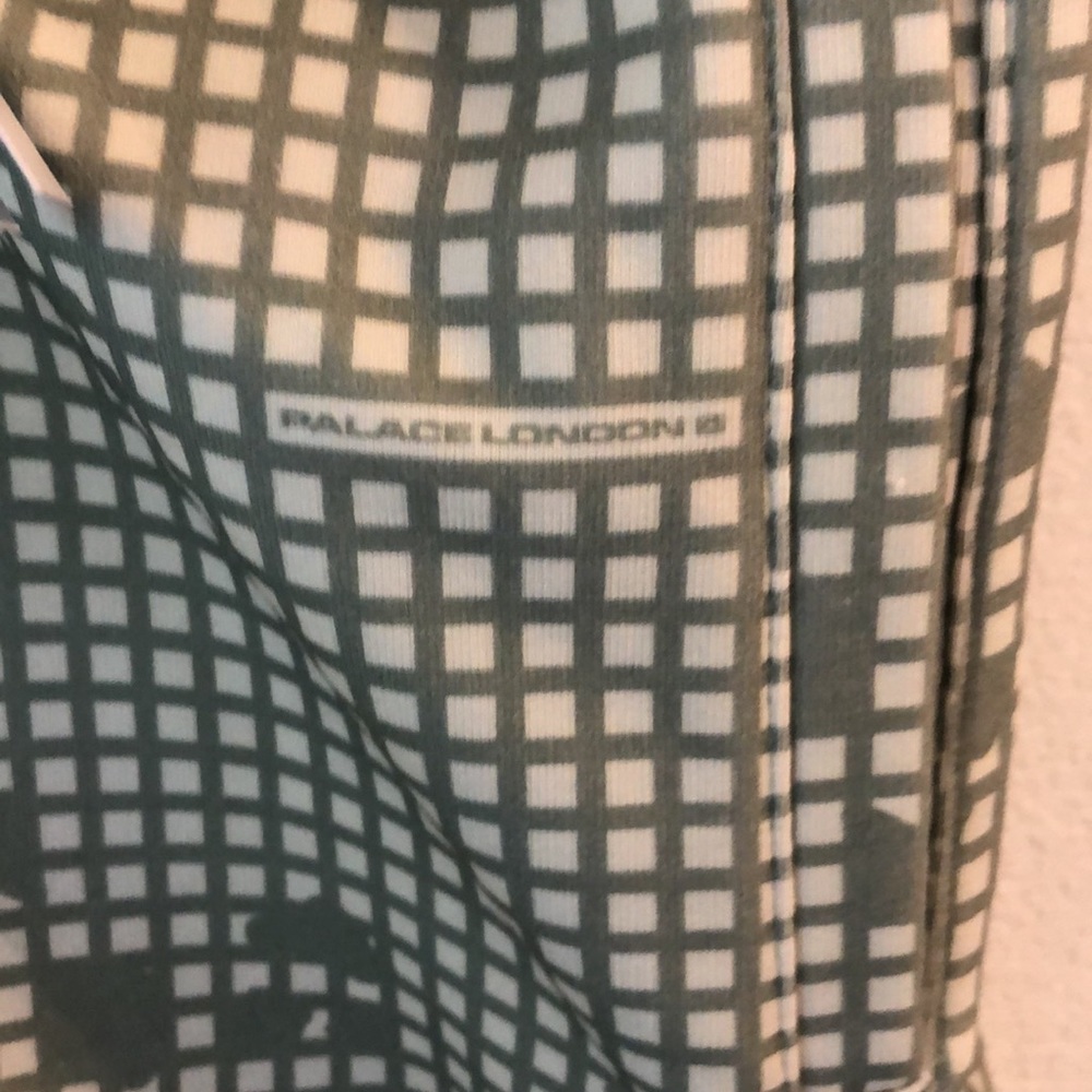 PALACE - Picture 3 of 8